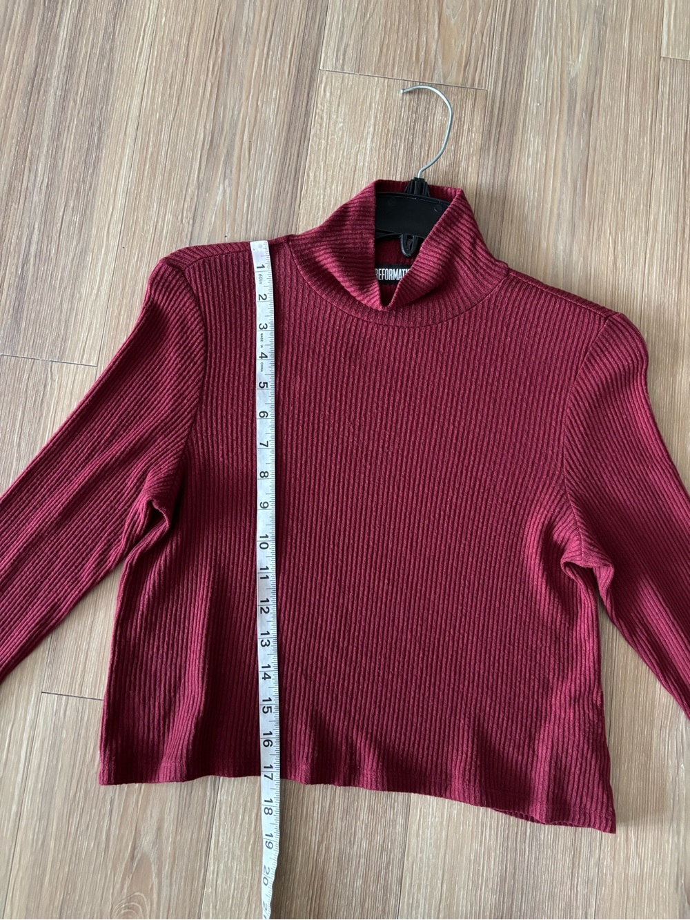 REFORMATION Turtleneck Crop Top Burgundy Ribbed Knit Women M 90s Grunge Preppy - Picture 6 of 11